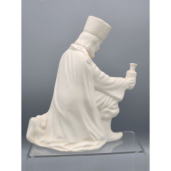 NativityVintage Nativity Scene Figurines 10 pieces- Great DIY Project! - Picture 6 of 12